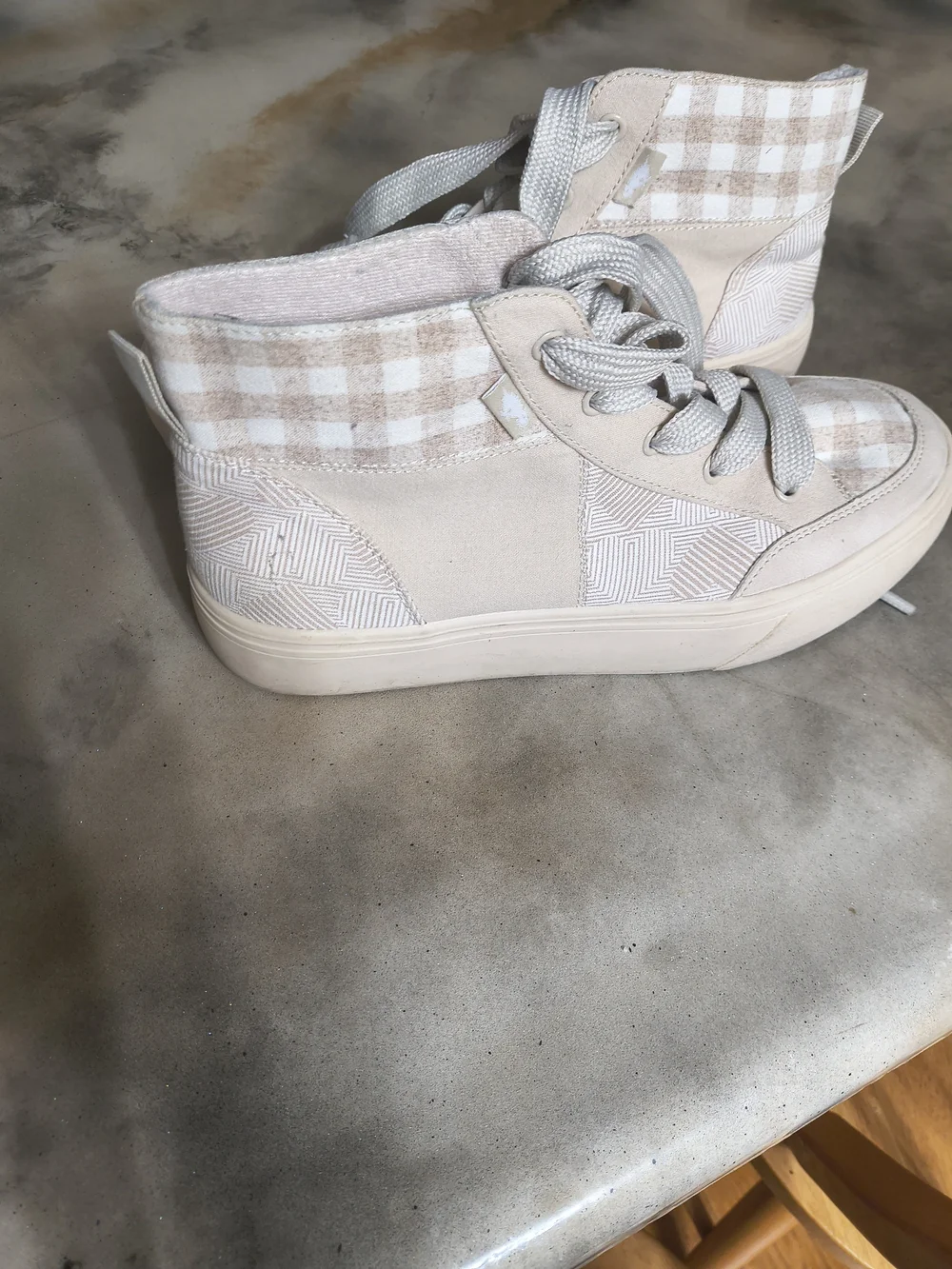Rocket Dog  Wonens Neutral Plaid High-Top Sneakers - Beige